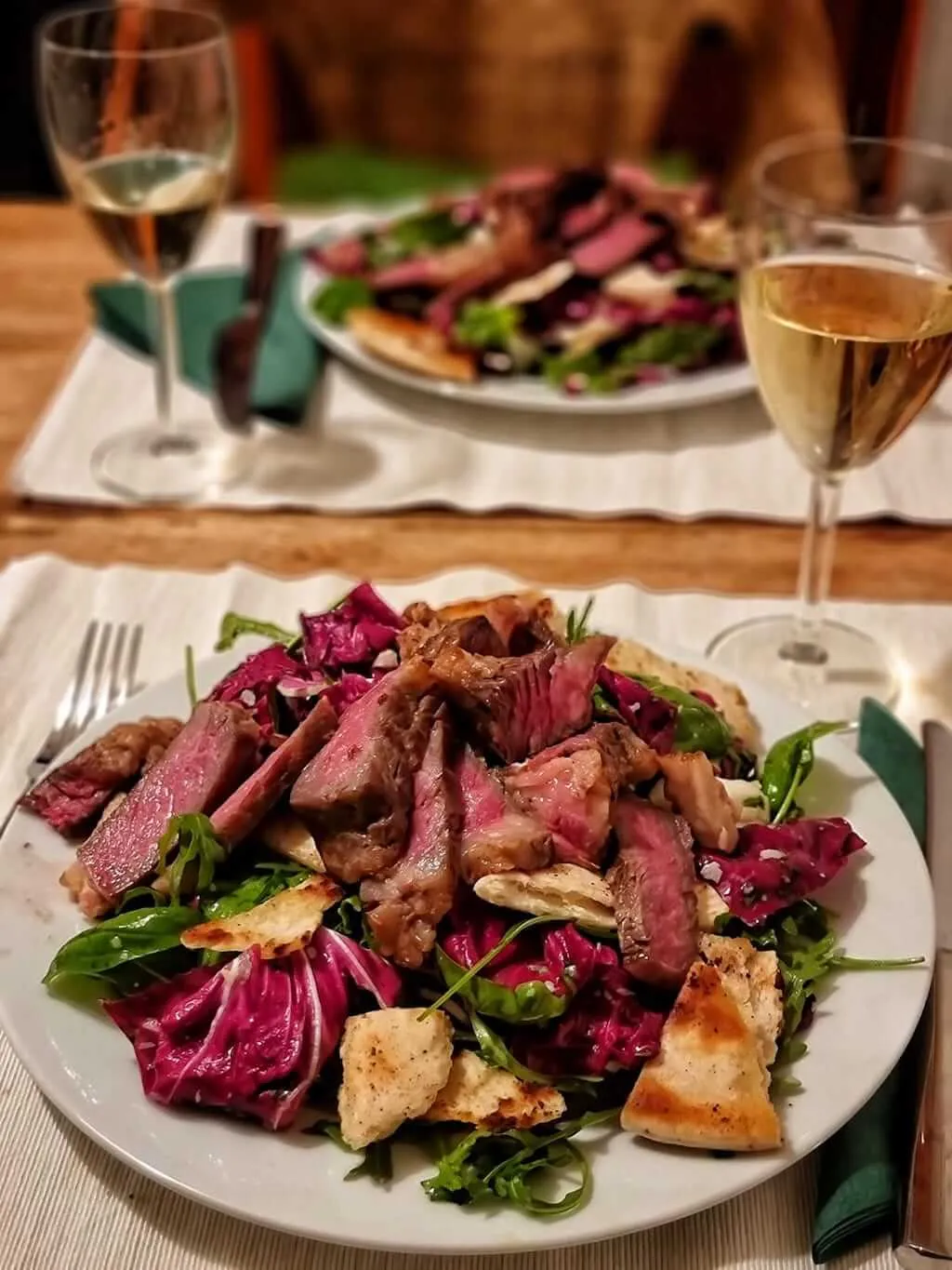 Photo of Beef sirloin and basil salad