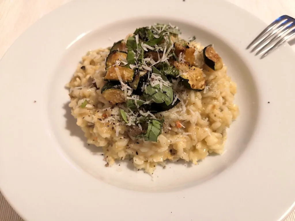 Photo of Lemon in a risotto with aubergine/courgette?