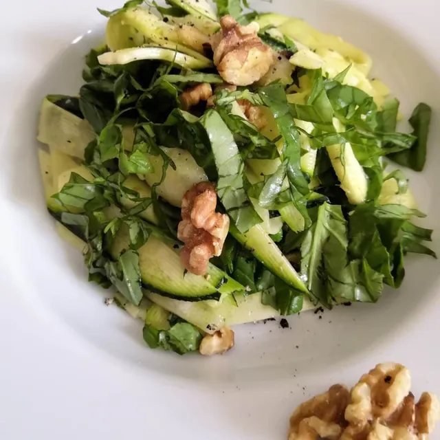 Photo of Courgette, thyme and walnut salad