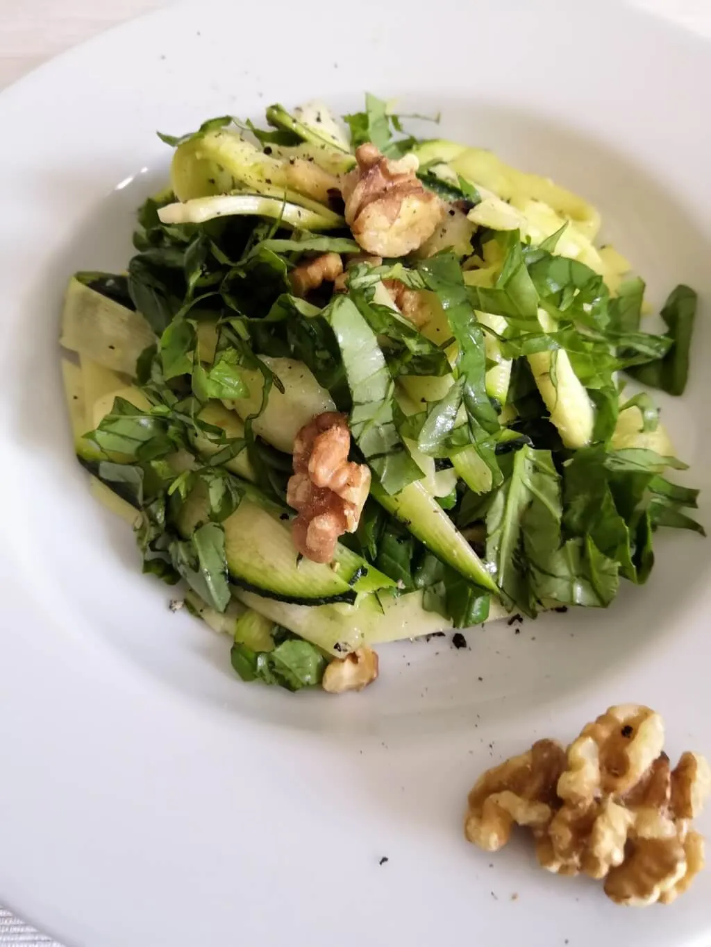 Photo of Courgette, thyme and walnut salad