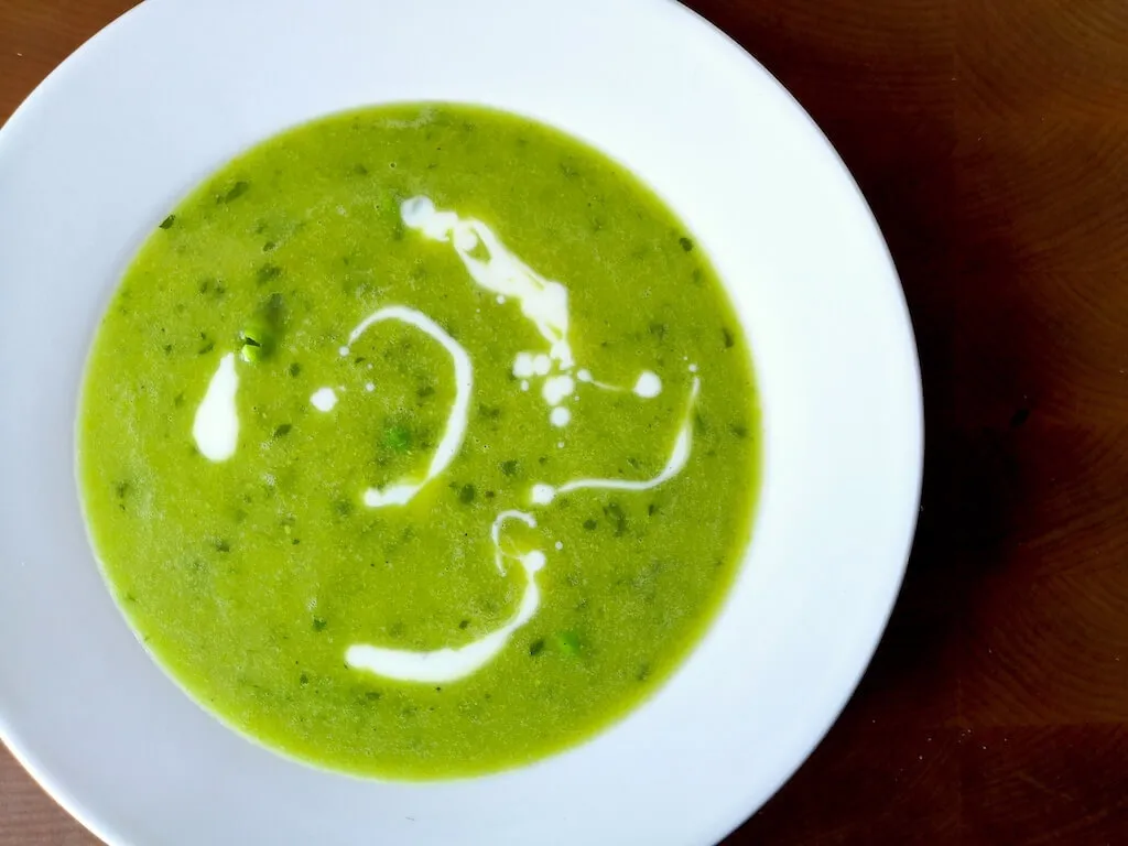 Photo of Simple and fast pea and mint soup