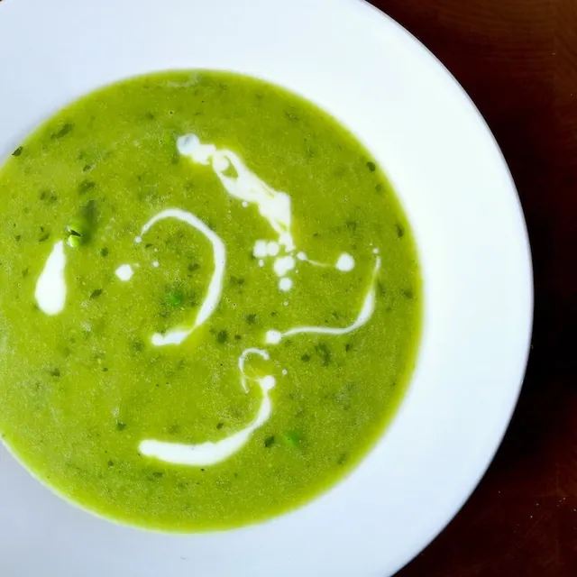 Photo of Simple and fast pea and mint soup