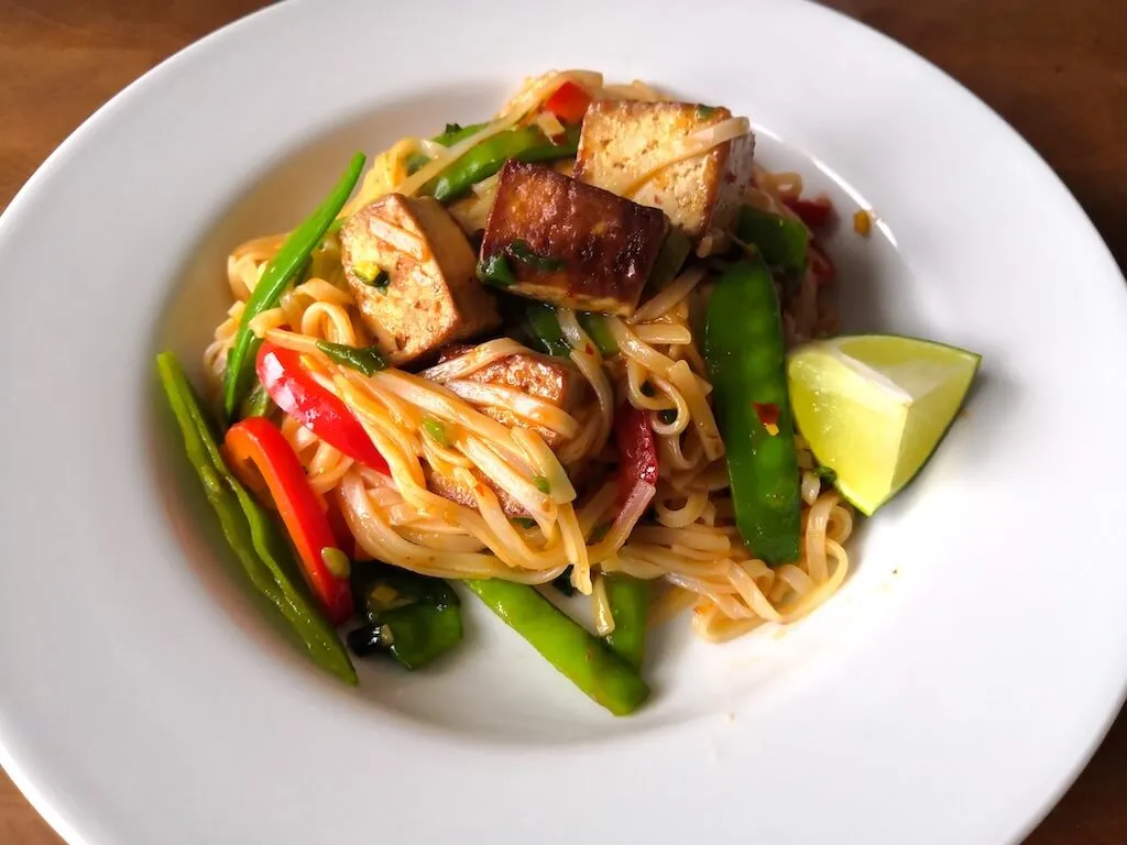 Photo of Stir-fried noodles with tofu or protein