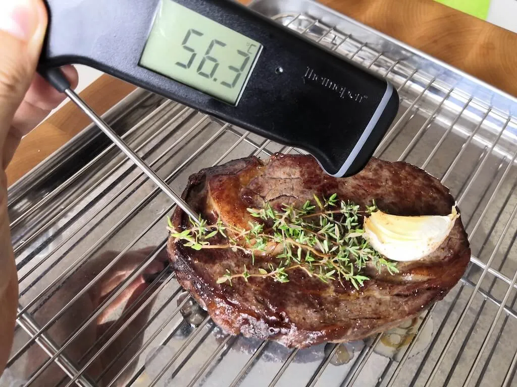 Photo of How to slowly cook a steak?